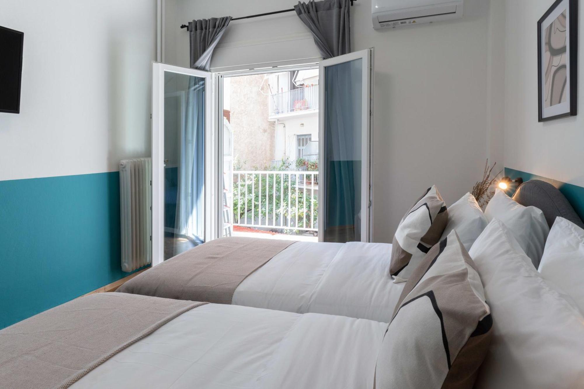 Апартаменты Phaedrus Living Zografou Azure Aura